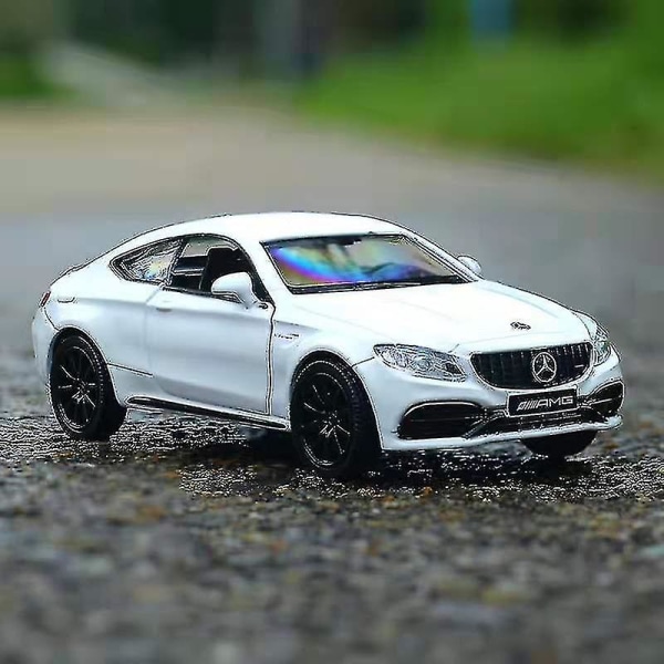 Simulering Utsökt Diecasts Leksaksfordon Rmz City C63 S Amg Coupe 1:36 Legering Modell Pull Back Bilar Räls/motor/bilar/cyklar G63 AMG Silver