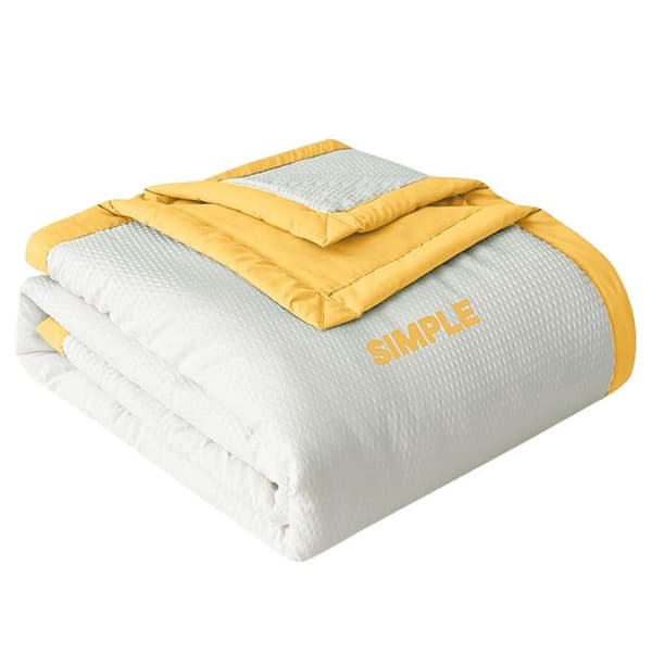 Lätt kylfilt som absorberar kroppsvärme, perfekt presentidé för resor och sommarnätter