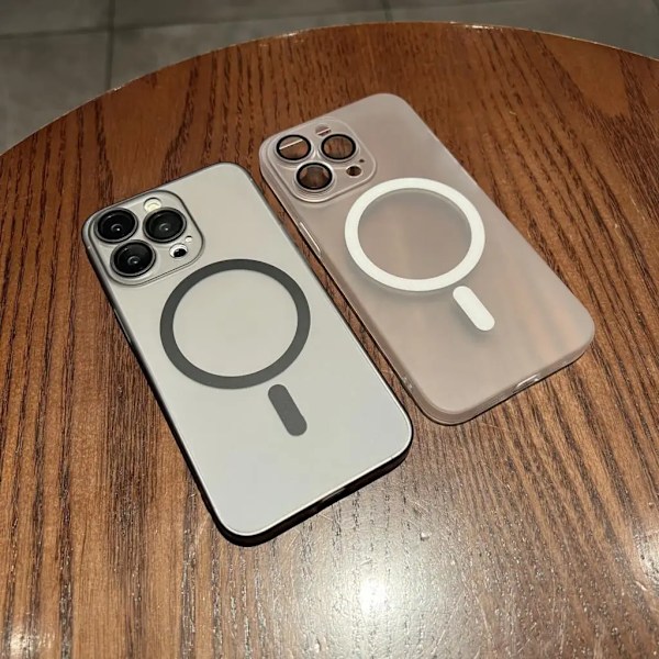 Erittäin ohut mattapintainen langaton latauskotelo iPhone 15 14 13 12 Pro Max -puhelimille, mattapintainen läpinäkyvä kova magneettikotelo Magsafe-laturille, musta Black For iPhone 12 Pro