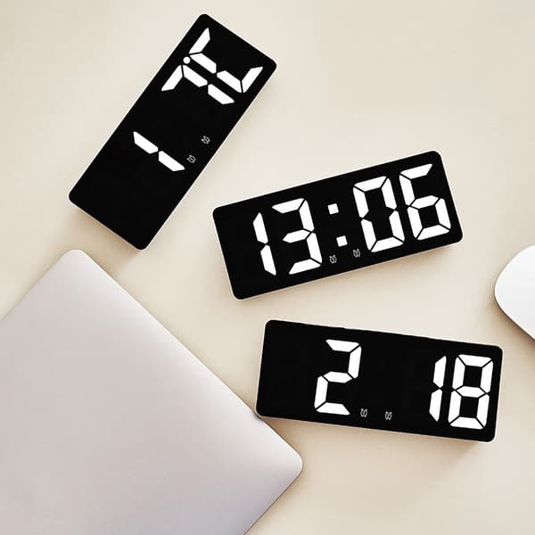 Vekkerklokke med LED-display Rød Red R\u00f6d