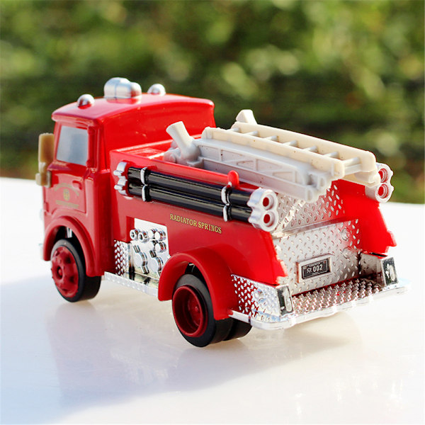Bilar 2 Röd Brandbil 1:55 Diecast Leksaksbilar Modellfordon Leksakspresenter för Barn
