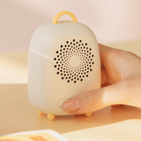 Bluetooth Speaker, Mini Cute Cartoon Pet Space Capsule Speaker (Pink)