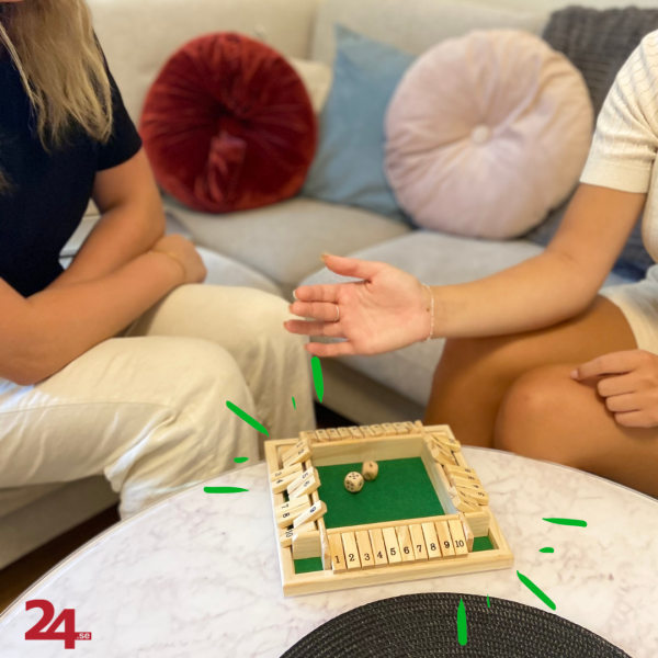 Shut The Box for 4 spillere - klassisk terningespil i træ for h