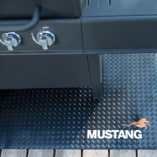 Mustang grillmåtte 100x150 cm / grillmåtte terrasse / beskyttel