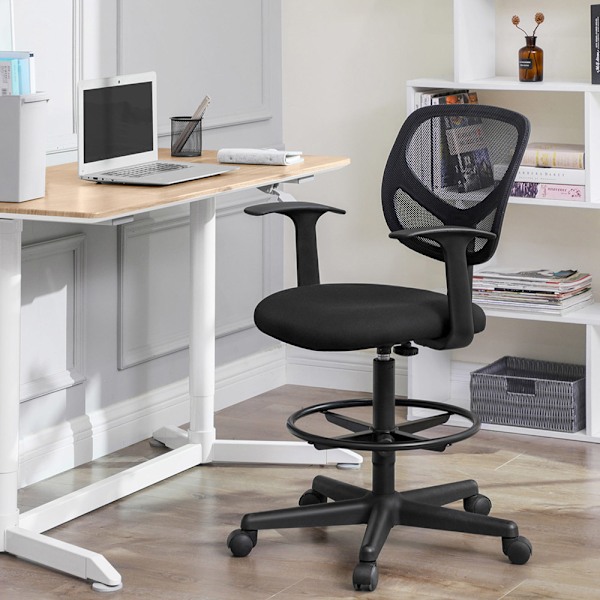 Ergonomisk kontorstol med armlæn og fodstøtte - Sort