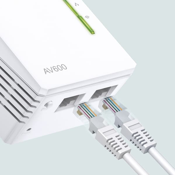TP-Link TL-WPA4221 KIT AV600 WiFi Powerline Extender Starter Kit
