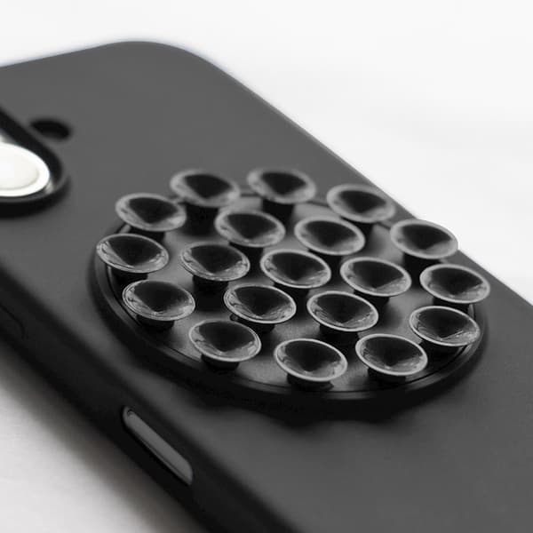 Stöttåligt iPhone 16 Pro Max bakskal med sugpropp / Silicone St