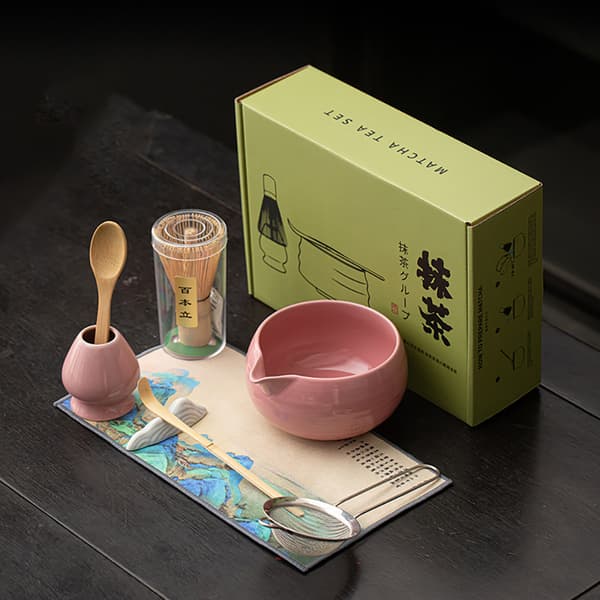 Matcha-teesetti / matcha-setti / matcha-setti, jossa on vispilä