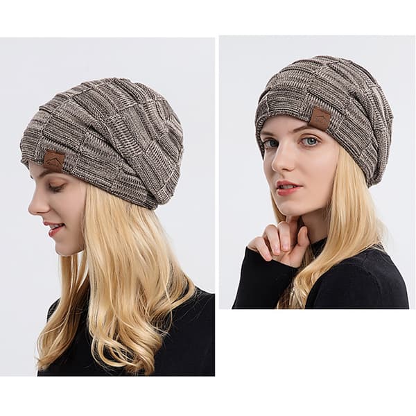 Strikket hue i polyester - khaki