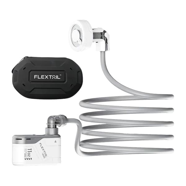 Flextail Max Shower – bärbar dusch med väska (vit)