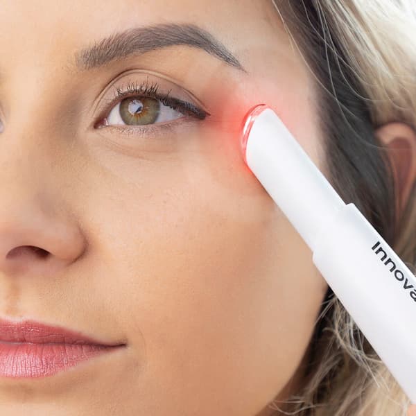 Eye massager med fototerapi, termoterapi och vibrationer / ögon