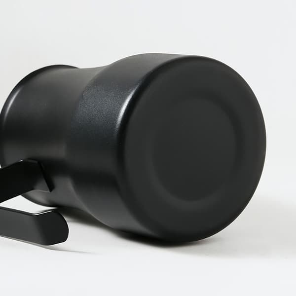 Sort mælkekande i rustfrit stål 480 ml / mælkeskummekande med s