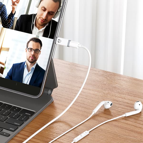 USB-C Lightning-äänisovitin