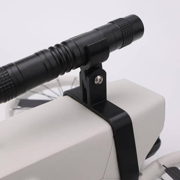 LED taskulamppu kiinnikkeellä hintaan DJI Flip