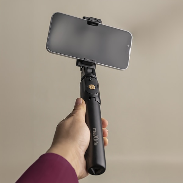 Maxlife Selfie Stick jalustalla - Musta