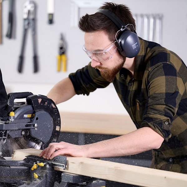 ProBuilder hörselskydd med justerbar bygel och 28 dB dämpning -