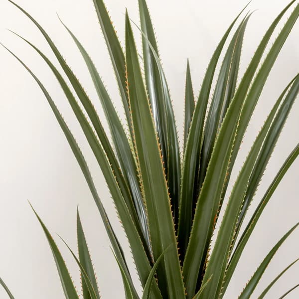 Tekoyucca 190 cm / suuri tekokasvi, jossa on 39 lehteä ja ruukk