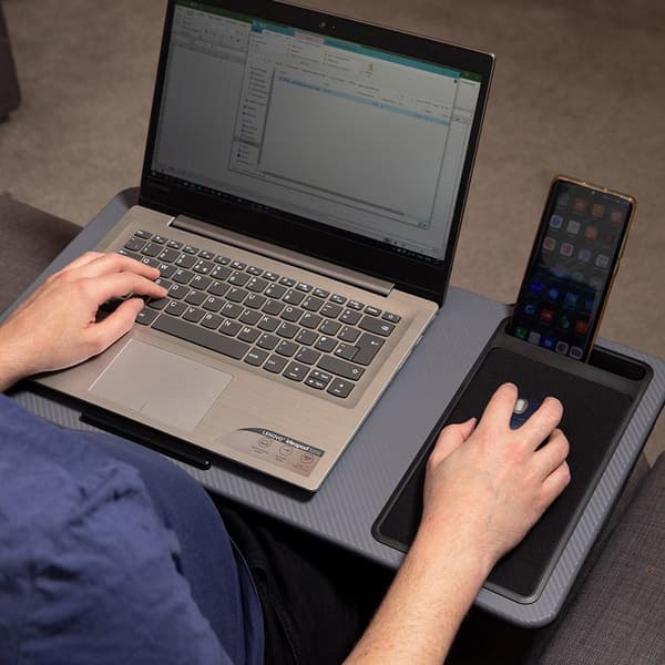 Laptop-stativ til sengen med åndbart design