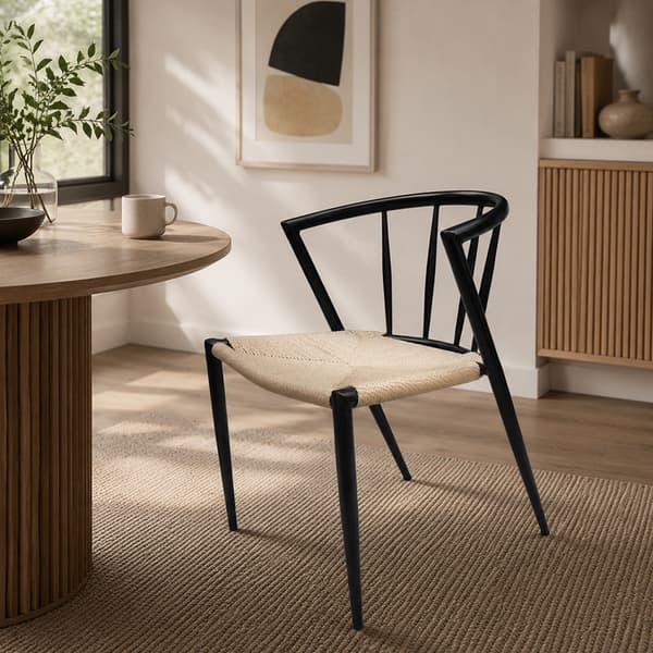 Matstol med karmstolsdesign / stol med svart metallram och flät