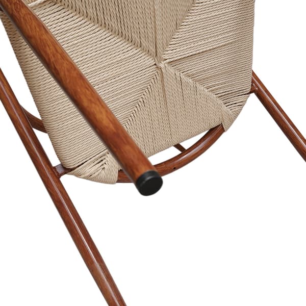 Matstol med karmstolsdesign / brun stol med flätad sits i natur