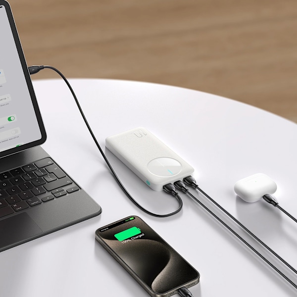 Joyroom Powerbank 10000mAh 2.4A 2xUSB, 1xUSB-C - Valkoinen