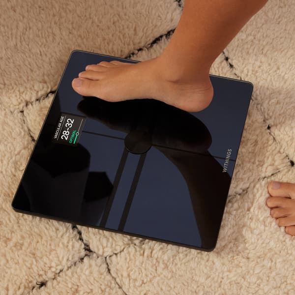Withings Body Comp, WiFi-yhteydellä ja kehonkoostumusanalyysill