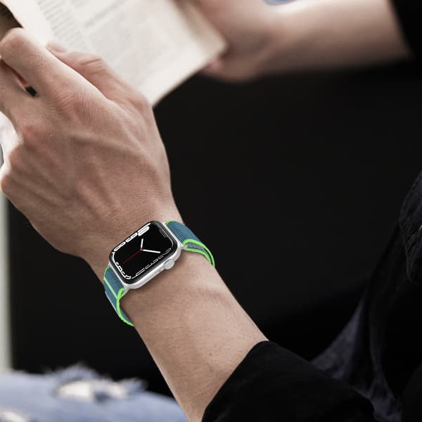 Apple Watch 38/40/41/42 mm Armband Nylon Trail Loop Blå/Grön