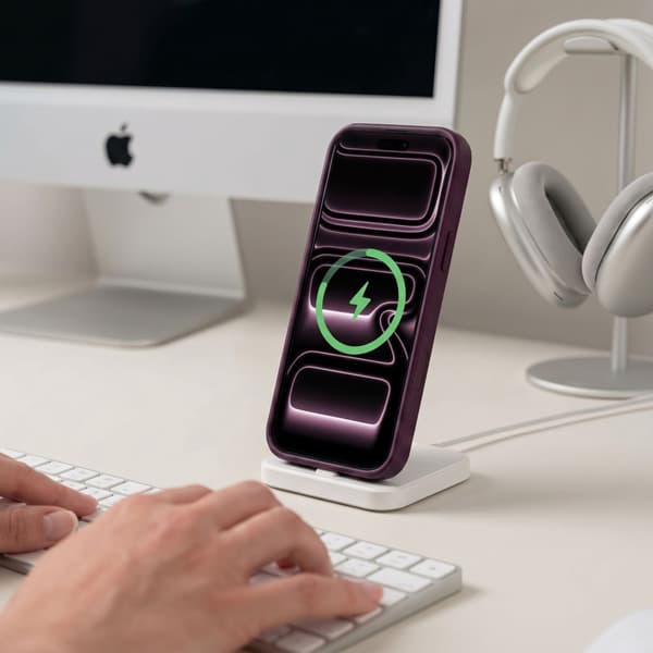 Tech-Protect iPhone 18 Pro/17 Pro Skal MagSafe MagMat CC Burgundy