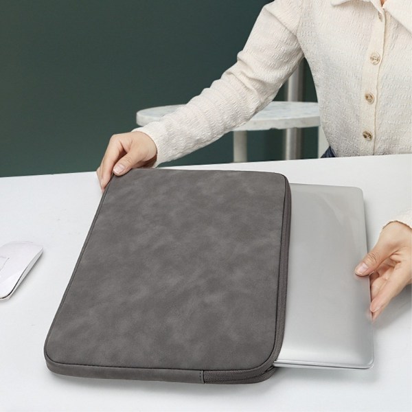 Läder Laptop Sleeve Med Mjukt Foder 13.3" Mörk Grå