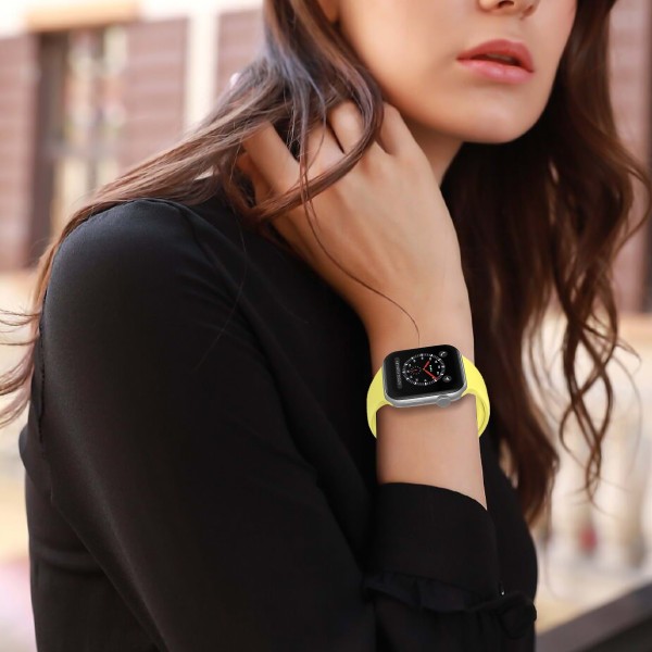 Apple Watch 42/44/45/49 mm Silikon Armband (S/M) Gul
