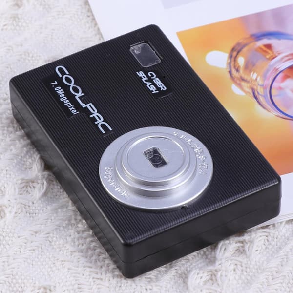 Small Squirt Camera Funny Water Spraying Camera Prank Camera Kids Toy