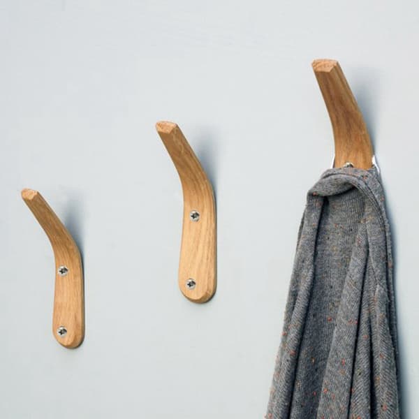 2 Pcs Simple Wall Mounted Wooden Coat Hooks in Modern Style Wall Organizer for Home