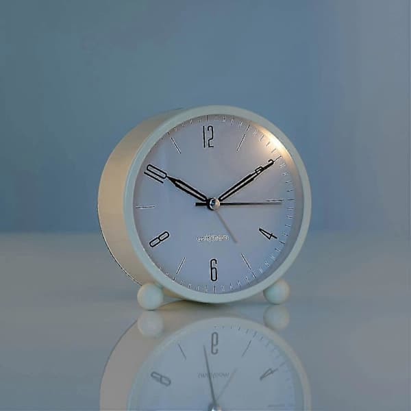 Silent Alarm Clock - Non-Ticking Analog Alarm Clock with Warm Light - Minimalist Round [DB]