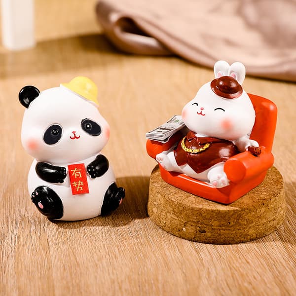 4 pientä talouskaniini-panda-hartsiaskartelukoristetta