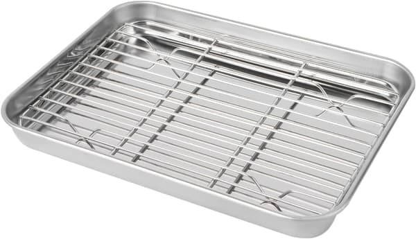 1 roasting pan with rack, 32 x 22 x 4.8 cm; includes both rack and pan, detachable design.