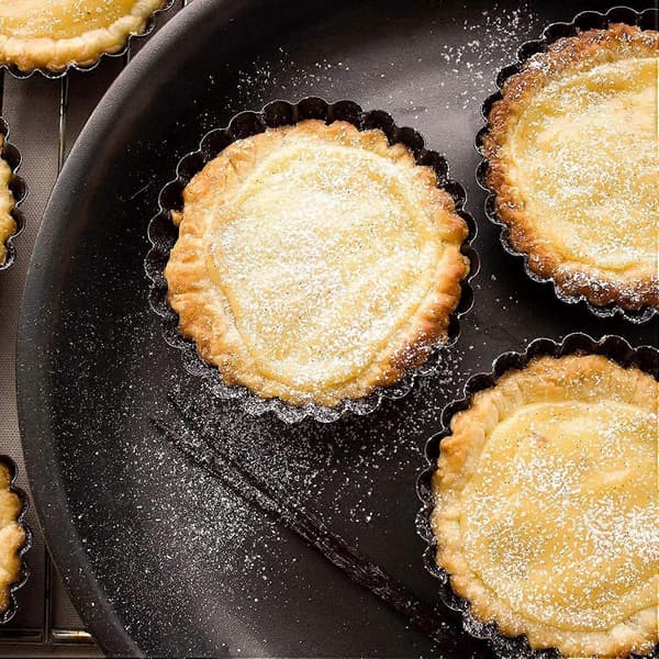 6-pack non-stick 10 cm quiche and tart pans with removable bottom