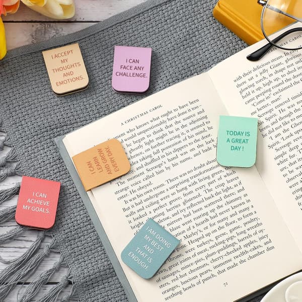6 st magnetiska bokmärken i läder med inspirerande affirmationer