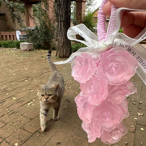 Personalized Handmade Crystal Grape Soaps, Natural Cold Processed Soaps with Long-Lasting Fragrance and Gentle Cleansing. E E