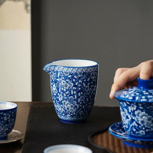 Keramisk fløtemugge blå og hvit krukke for sauser kaffe melk te -