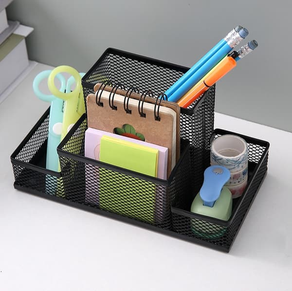 Creative Wrought Iron Hollow Desktop Storage Pen Holder D D
