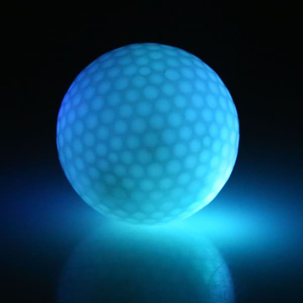 1 stk. elektronisk LED-farveblinkende golfbold til mørkesportstræning