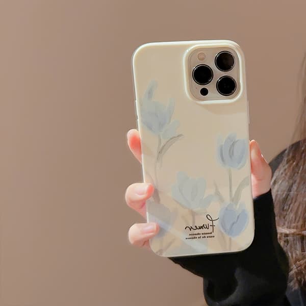 Kunstnerisk Blå Tulip Blomst Blødt Design iPhone Cover, Beige, kompatibel med iPhone 16 Pro Max