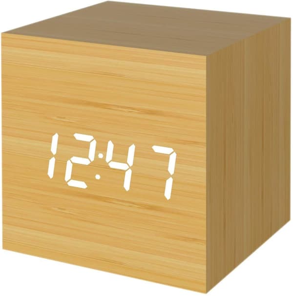 1 pc Wooden Digital Alarm Clock, USB Battery Operated Desk Clock, Cube Clock (Bamboo Color)