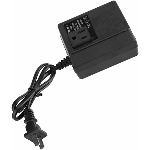 Svart 1 stk spenningsomformer 220v til 110v reiseadapter