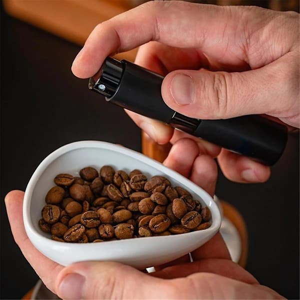 Ceramic Coffee Dosing Cup and Spray Bottle Set, Espresso Dosing, Single Dose, Measuring Cup White Black
