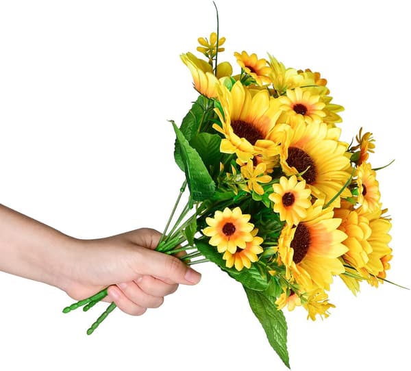 2 stk. kunstige solsikkebuketter, gule blomster