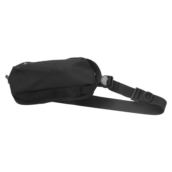 Chest Bag Black Adjustable Shoulder Strap Glossy Zipper Breathable Comfortable Earphone Hole Design Men's Bag
