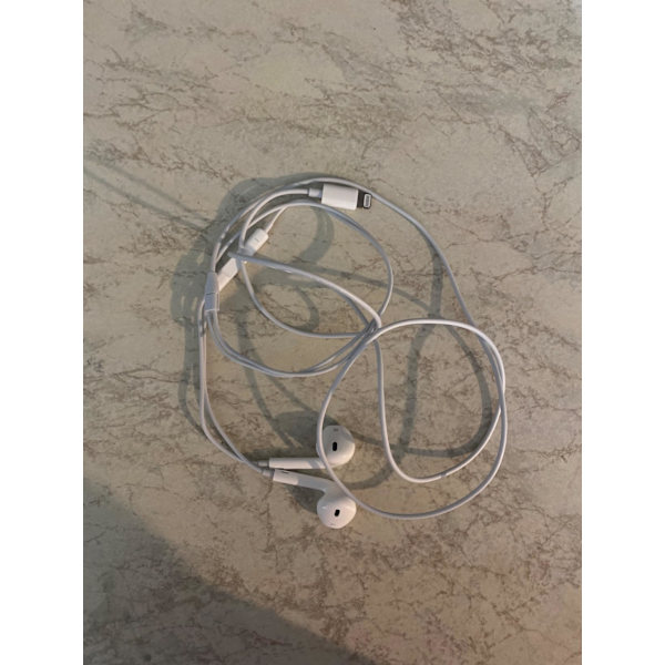 Apple EarPods Lightning-liittimellä
