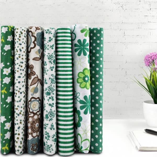 7 stk 25*25 cm bomullsstoff DIY blandede ruter forhåndskuttet sengetøy kit Quarters Bundle Mørkegrønn