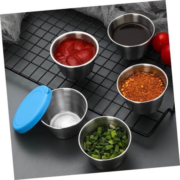Sæt med 6 mini saucebeholdere i rustfrit stål med lækagesikre silikonelåg, assorterede farver, 40 ml